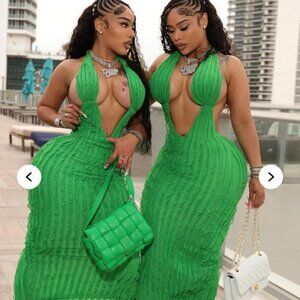 Ivy Textured Maxi Dress - Green